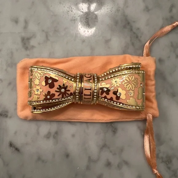 NIB- Whispers of Enlightenment (Peach) Bow Lipstick Case - Picture 4 of 6